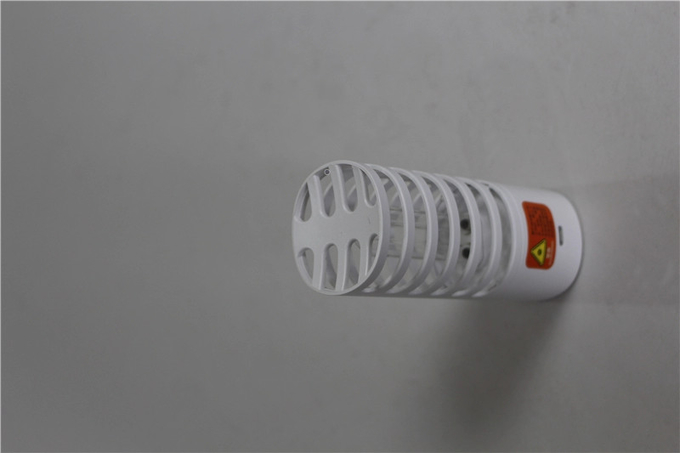 Dispositif germicide 4 de désinfection de lampe UV portative de stérilisateur de voiture